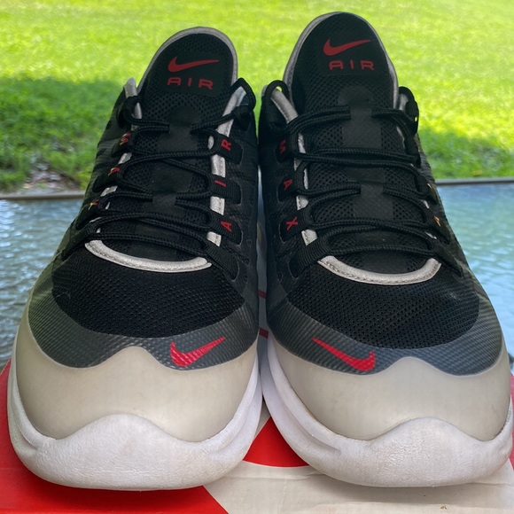 Preworn Nike Air Max Axis. Excellent Condition. Size 11.5 - Picture 3 of 7
